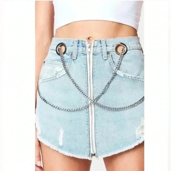 Carmar Denim Skirt with Chained detail size 28 - Picture 7 of 7